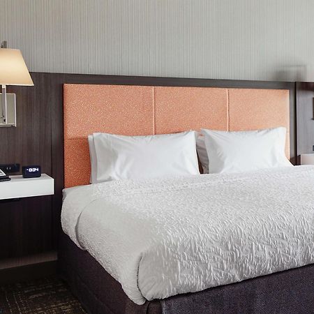 Hampton Inn & Suites Chicago/Уокиган Экстерьер фото