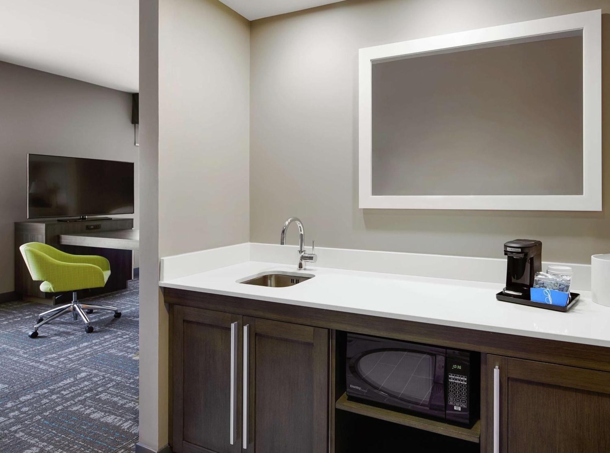 Hampton Inn & Suites Chicago/Уокиган Экстерьер фото
