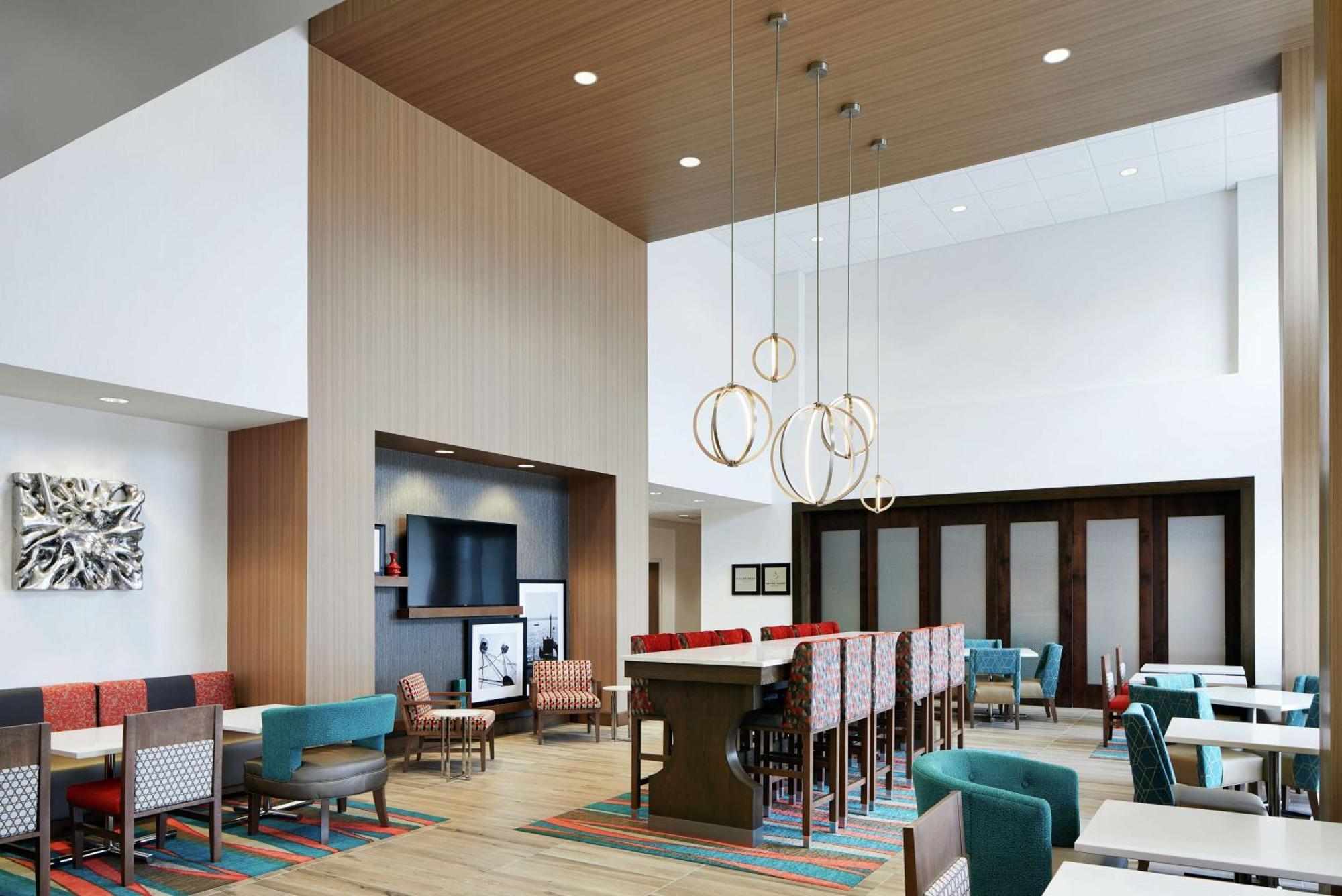 Hampton Inn & Suites Chicago/Уокиган Экстерьер фото